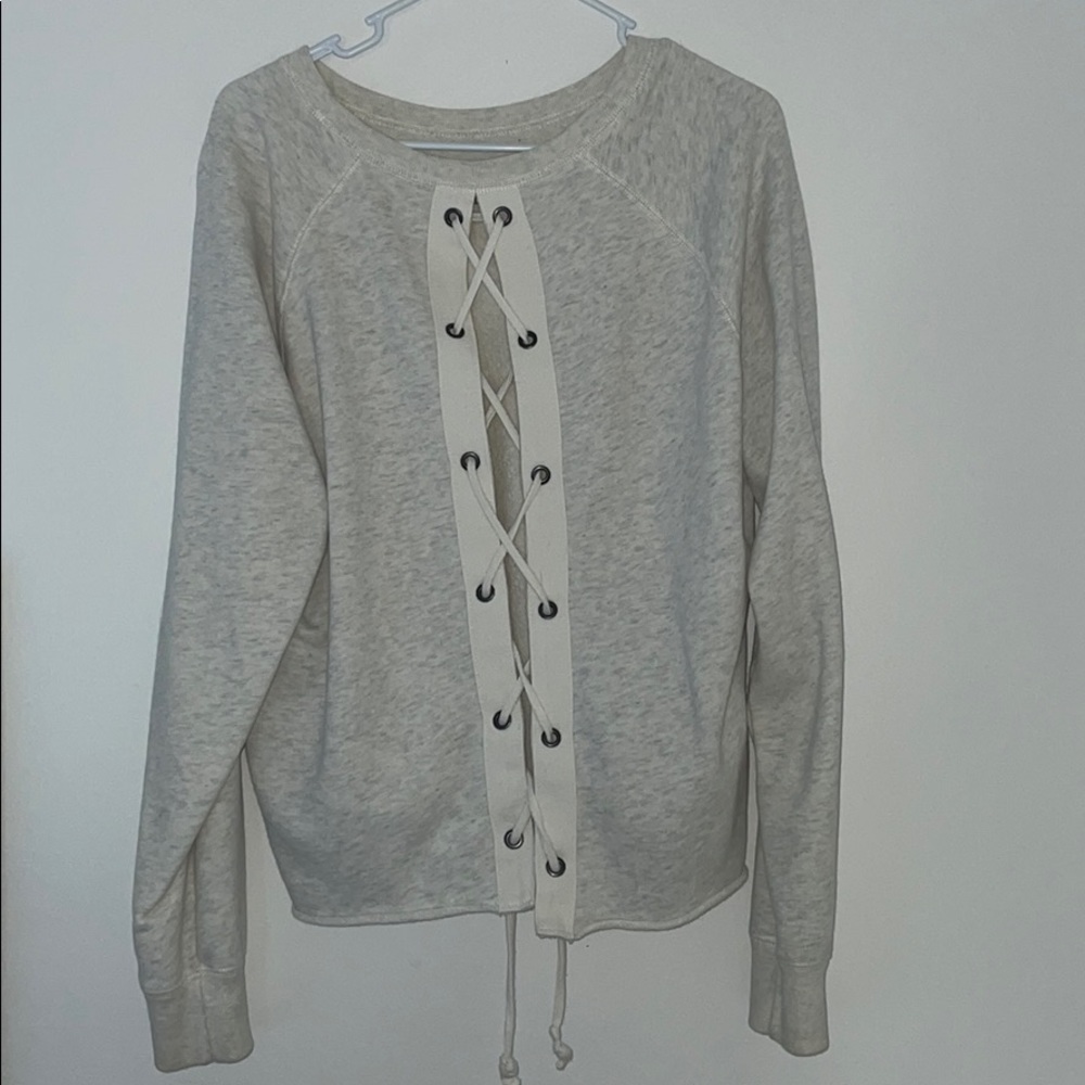 crew neck with lace up in the back